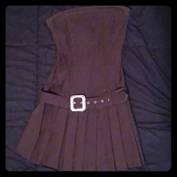 Dresses & Skirts - Dark brown shirt dress with belt